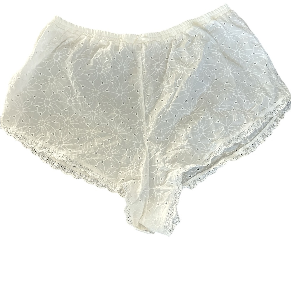 Anthropologie Ivory floral sheer shorts in XL